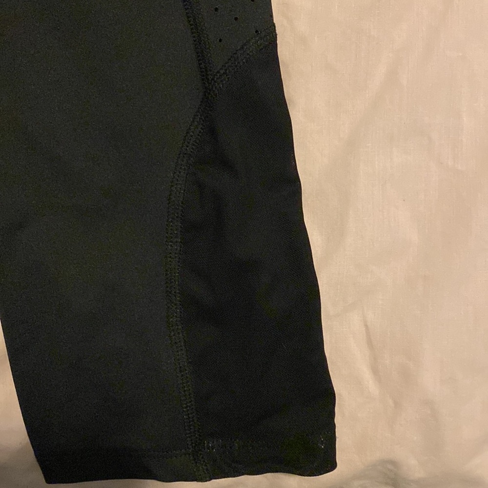 Quick dry capris - Picture 3 of 6